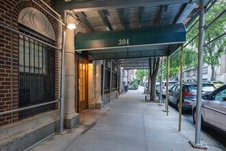 304 W 89th St in New York, NY - Building Photo - Building Photo