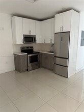676 NW 47th St in Miami, FL - Building Photo - Building Photo