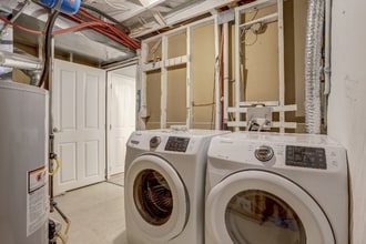 7777 Umatilla St, Unit A in Denver, CO - Foto de edificio - Building Photo