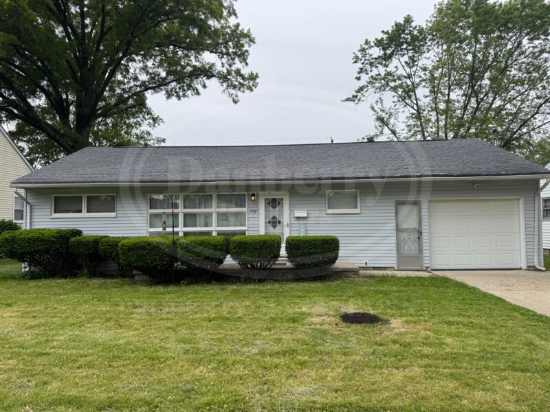 234 Lexington Ave in Findlay, OH - Building Photo