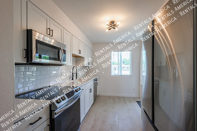 9275 E Mission Ln in Scottsdale, AZ - Building Photo - Building Photo