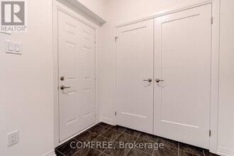 33 Hitchman St in Brant, ON - Building Photo - Building Photo