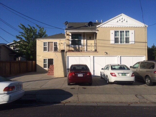 624 Fulton St, Unit #4 in Redwood City, CA - Building Photo