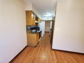 5489 Davis Way in Virginia Beach, VA - Building Photo - Building Photo