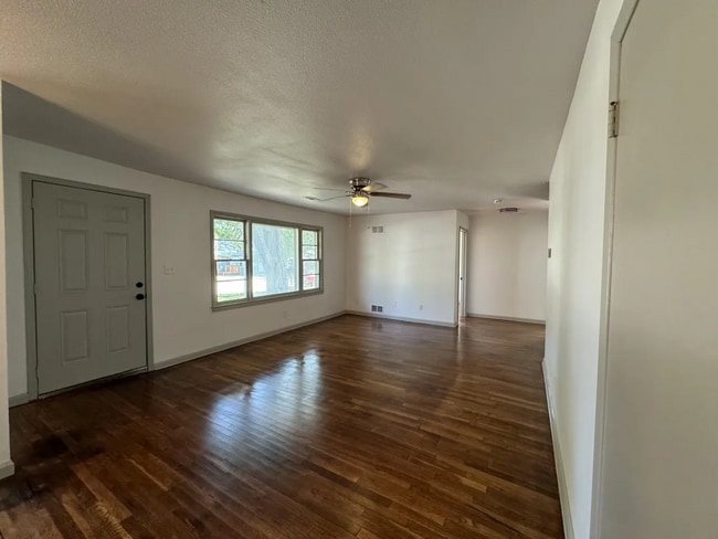 1231 Shelden St in El Dorado, KS - Building Photo - Building Photo