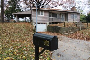 202 N 16th St in Leavenworth, KS - Building Photo