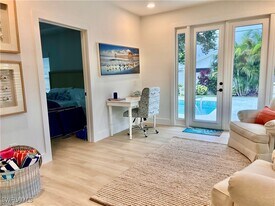 575 101st Ave N in Naples, FL - Building Photo