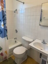 1712 E Park Pl, Unit 2 in Milwaukee, WI - Foto de edificio - Building Photo