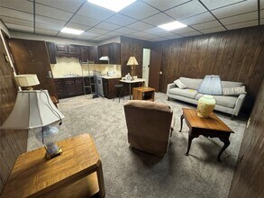 275 Main St-Unit -1 in Johnson City, NY - Building Photo - Building Photo