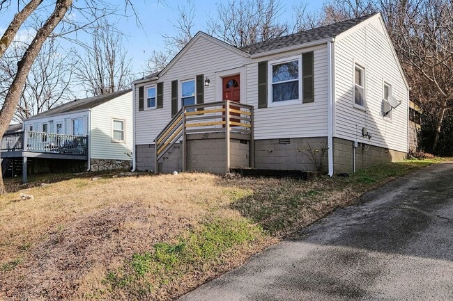 302 Sentinel Dr in Nashville, TN - Building Photo - Building Photo