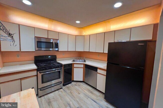 21 Scherer Ct in Trenton, NJ - Building Photo - Building Photo