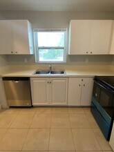 4327 Cocoanut Rd in West Palm Beach, FL - Building Photo - Building Photo