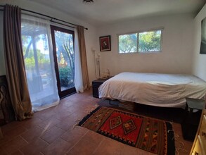 1794 S Rice Rd in Ojai, CA - Foto de edificio - Building Photo