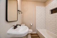 3426 Rosedale St photo'