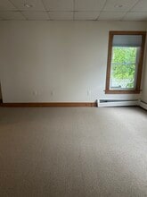 396 High St, Unit 1 in Clinton, MA - Building Photo - Building Photo