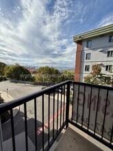 The Sandpiper in Bellingham, WA - Building Photo - Building Photo