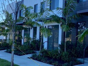 27100 SW 142nd Pl in Homestead, FL - Building Photo - Building Photo