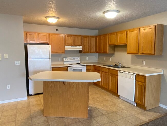 Greenfield Estates I & II in Le Sueur, MN - Foto de edificio - Building Photo
