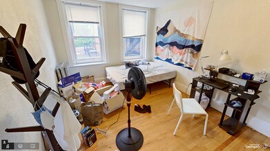 148 Hemenway St, Unit 19 in Boston, MA - Foto de edificio - Building Photo