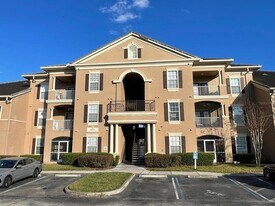 14205 Falls Church Dr in Orlando, FL - Building Photo
