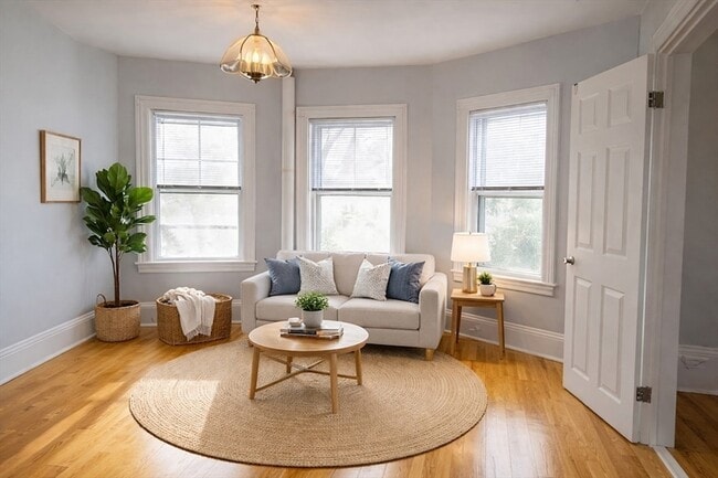 58 Bennett St, Unit 1 in Wakefield, MA - Building Photo - Building Photo