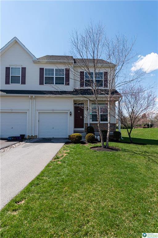 955 King Way in Breinigsville, PA - Building Photo - Building Photo