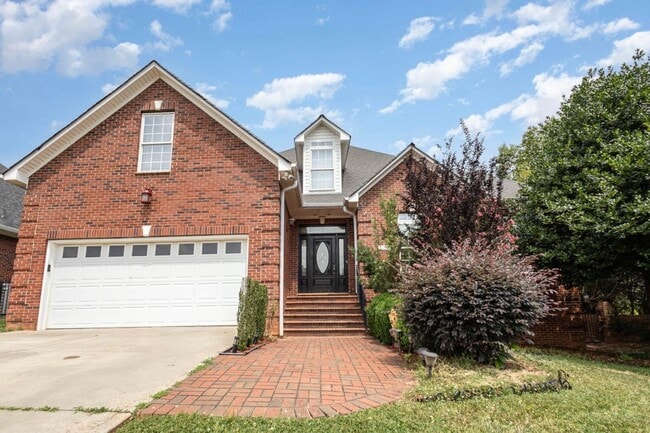 1610 Elkhart Cir in Gastonia, NC - Building Photo - Building Photo