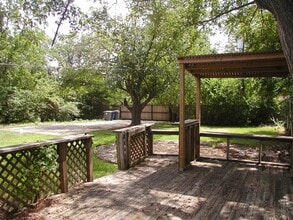 10628 Benbrook Dr in Dallas, TX - Building Photo - Building Photo