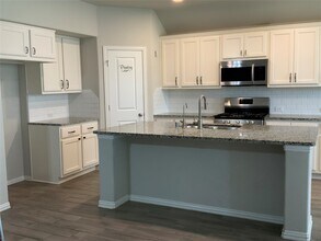 7310 Saddle Tree Dr in Spring, TX - Building Photo - Building Photo