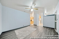 6022 Castle Vw Dr in San Antonio, TX - Building Photo - Building Photo