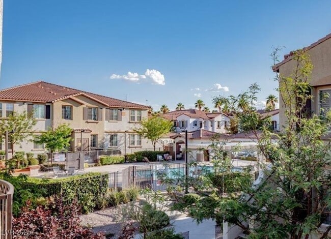 property at 50 Aura de Blanco St