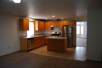 16308 NE 71st St in Vancouver, WA - Building Photo - Building Photo