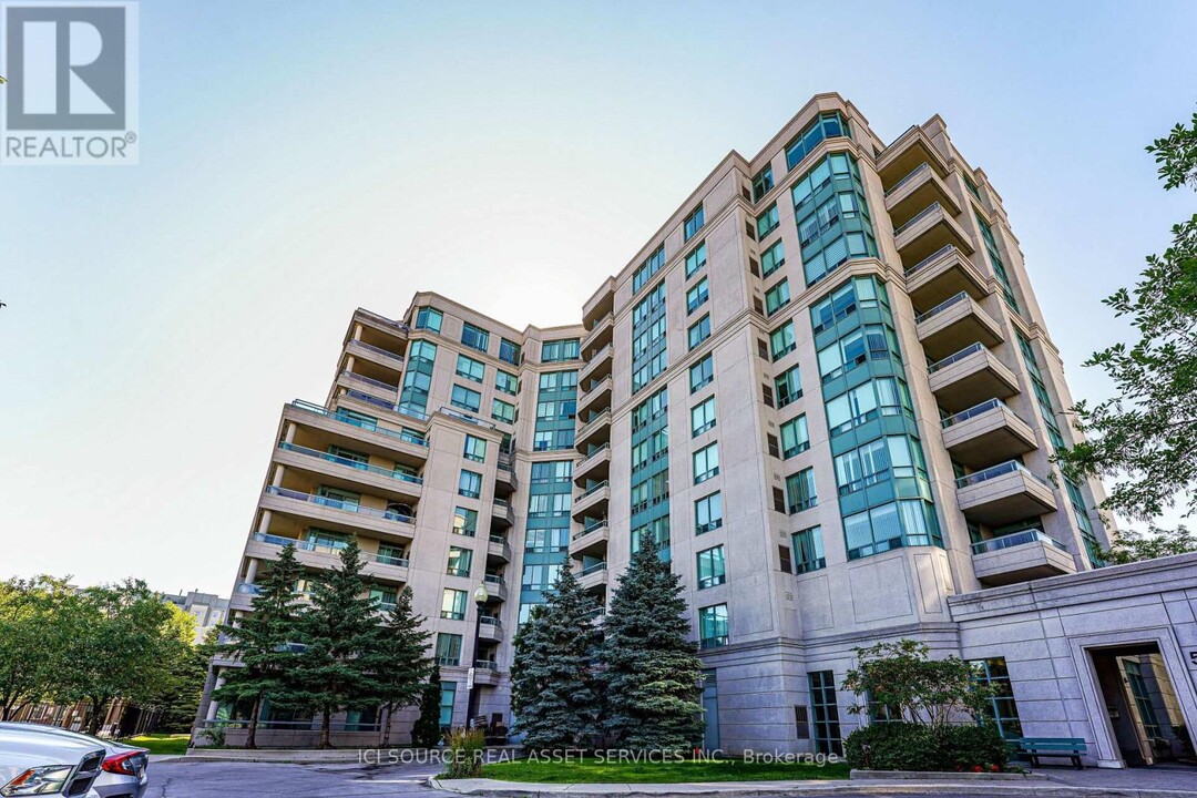 5 Emerald Ln in Vaughan, ON - Building Photo