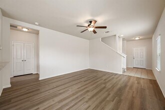 2033 Mottey St in Georgetown, TX - Building Photo - Building Photo