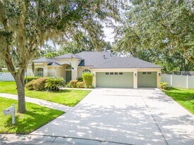 12526 River Birch Dr in Riverview, FL - Building Photo