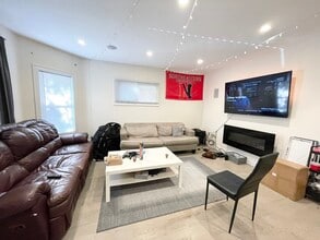 21 Iroquois St in Boston, MA - Building Photo - Building Photo