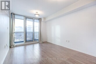 800-1800 Lawrence Ave W in Toronto, ON - Building Photo - Building Photo