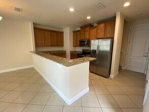 8446 Kelsall Dr in Orlando, FL - Building Photo - Building Photo