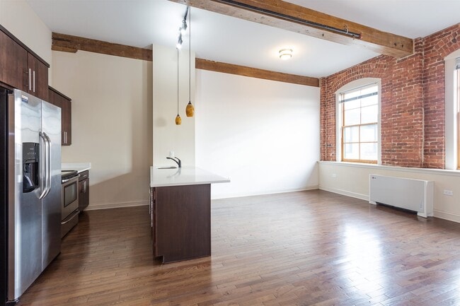 154 Ave E in Bayonne, NJ - Building Photo - Building Photo