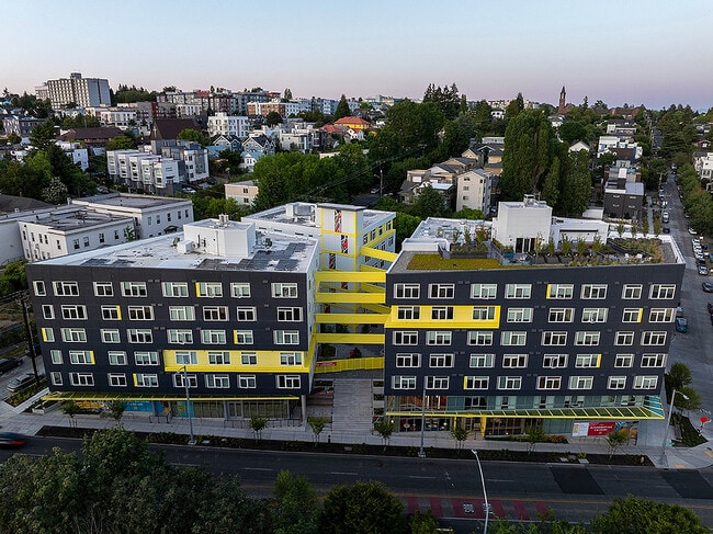 Hilite in Seattle, WA - Building Photo - Building Photo