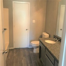 7500 Chapin Rd-Unit -B in Fort Worth, TX - Building Photo - Building Photo