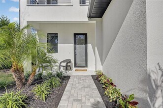 2335 Oak Terrace in Sarasota, FL - Building Photo - Building Photo