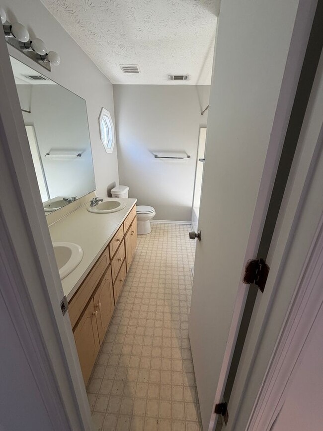 2203 Hunter Ct in Columbus, GA - Building Photo - Building Photo