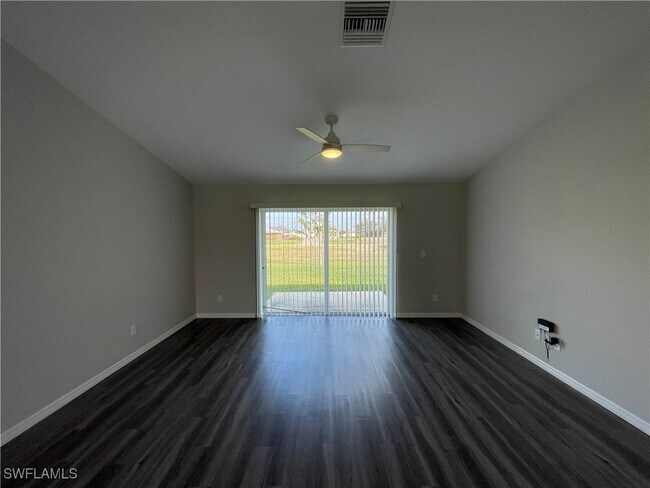 535 NW 20th St in Cape Coral, FL - Building Photo - Building Photo