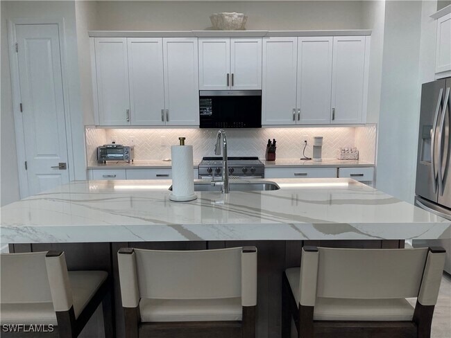 6984 Saona CT in Naples, FL - Building Photo - Building Photo