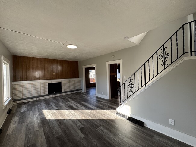 639 Maryland Ave SW in Canton, OH - Building Photo - Building Photo