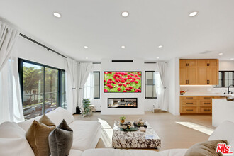 127 N La Peer Dr-Unit -127 in Beverly Hills, CA - Building Photo - Building Photo