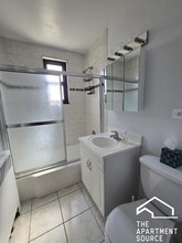 7324 N Ridge Blvd in Chicago, IL - Building Photo - Building Photo