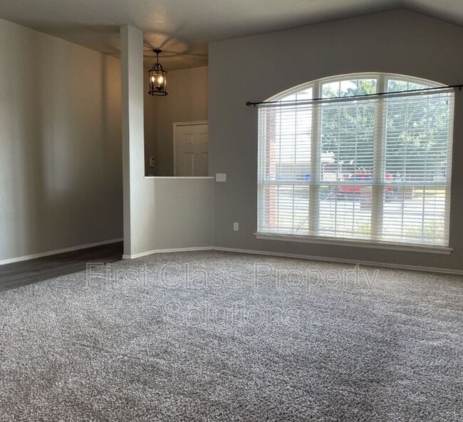 1816 Creekside Dr in Norman, OK - Building Photo - Building Photo