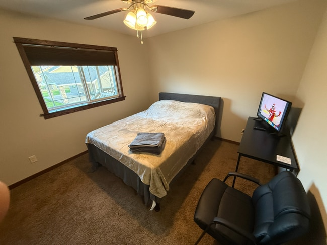 1311 Camelot Dr in Brookings, SD - Building Photo - Building Photo